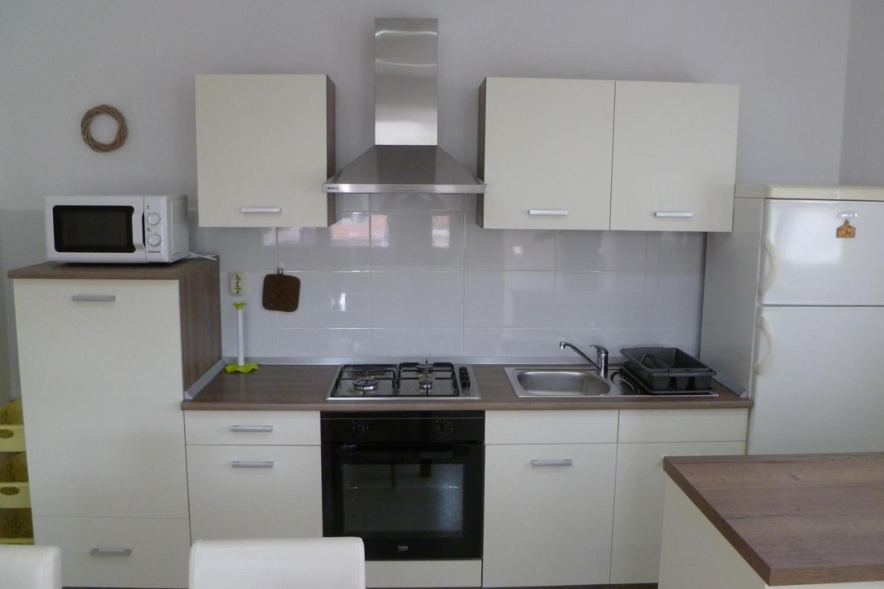 Apartments With A Parking Space Sali, Dugi Otok - 8154 Exterior foto