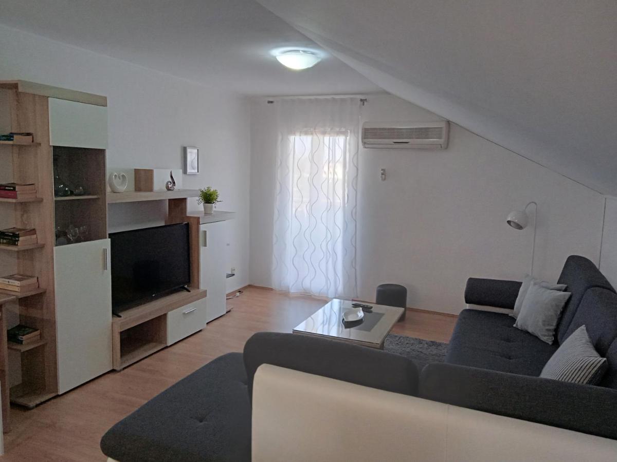 Apartments With A Parking Space Sali, Dugi Otok - 8154 Exterior foto