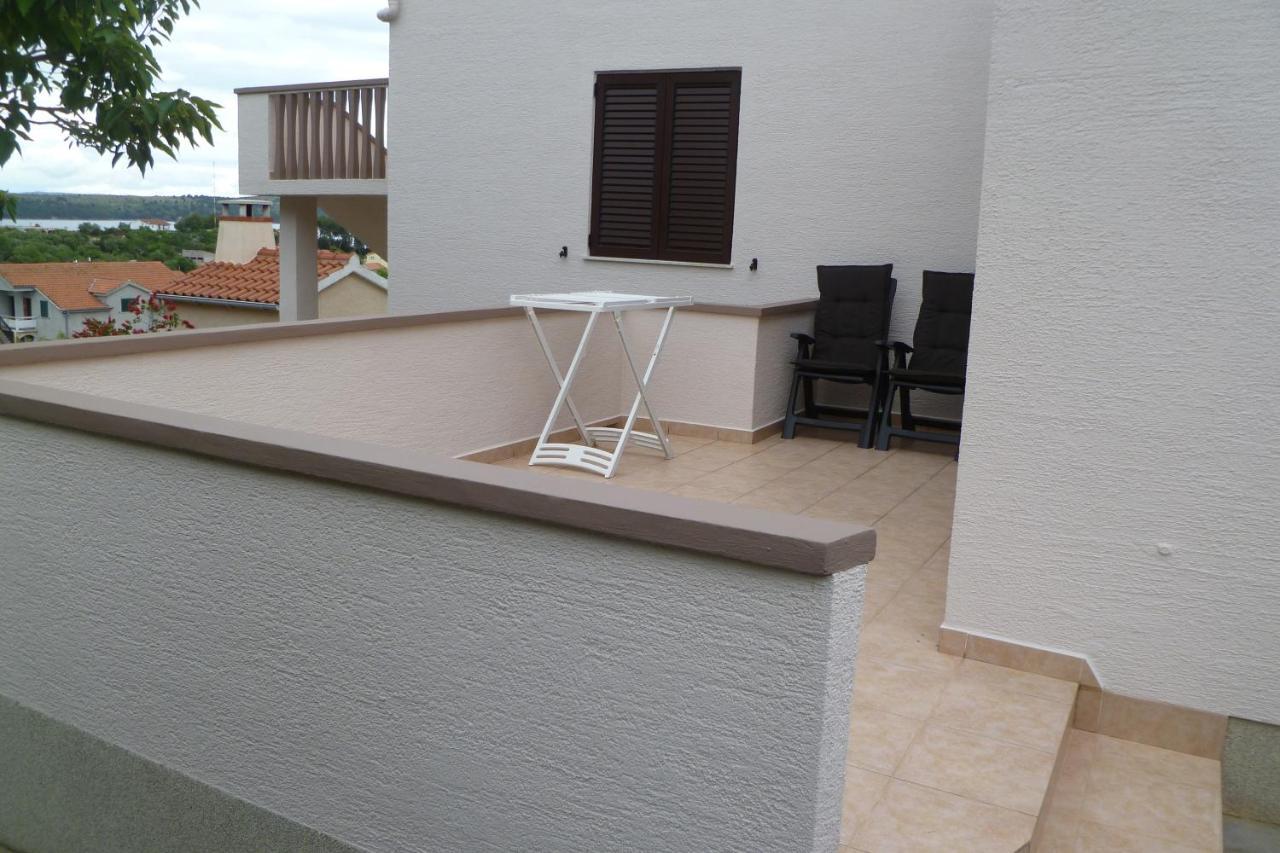 Apartments With A Parking Space Sali, Dugi Otok - 8154 Exterior foto