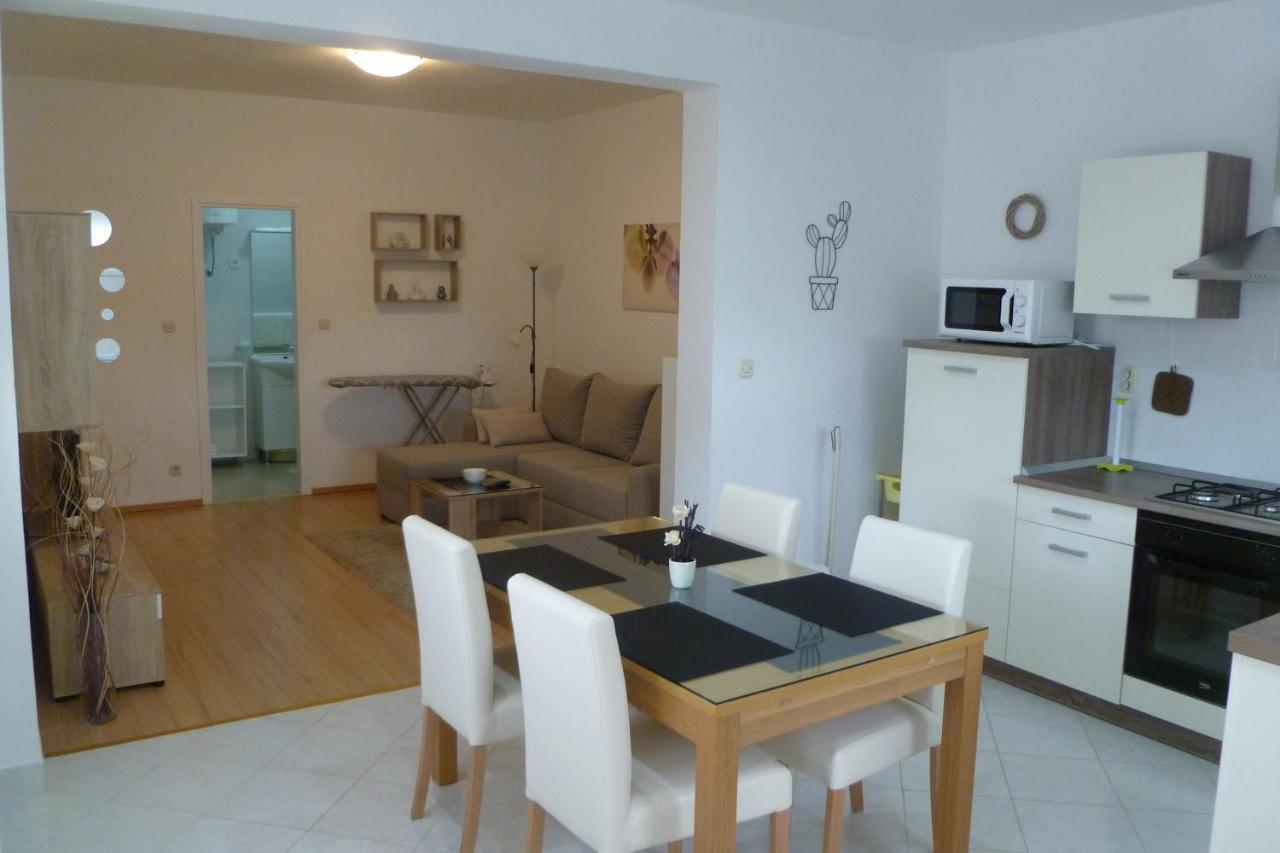 Apartments With A Parking Space Sali, Dugi Otok - 8154 Exterior foto