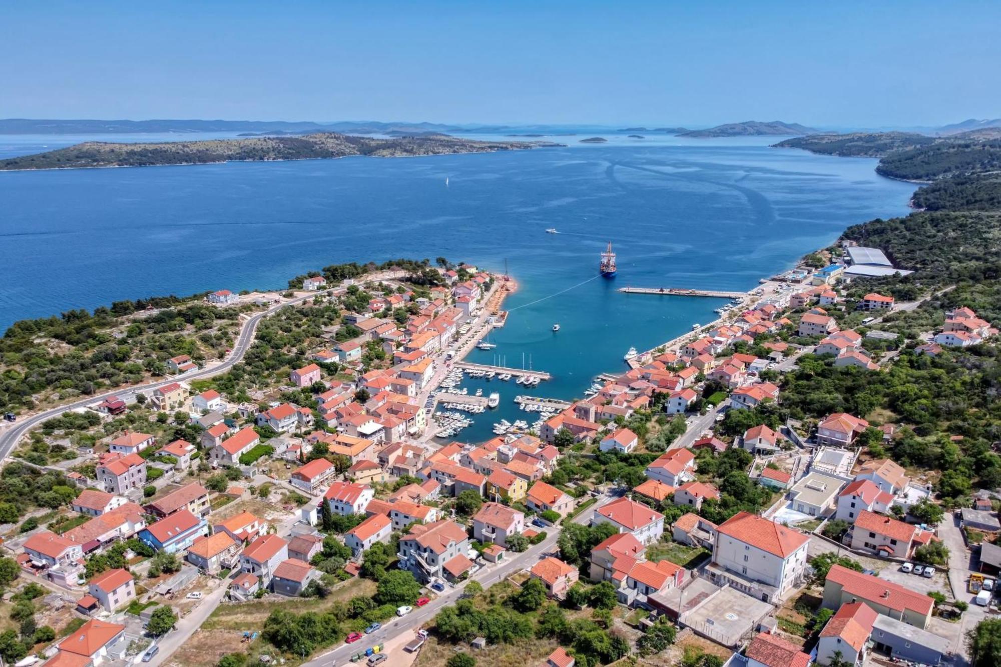Apartments With A Parking Space Sali, Dugi Otok - 8154 Exterior foto